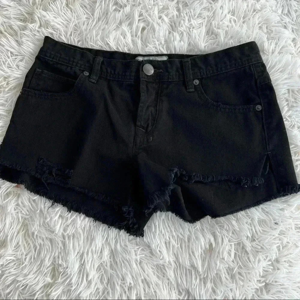 Free People Womens Shorts Black True Distressed Denim Size 25
